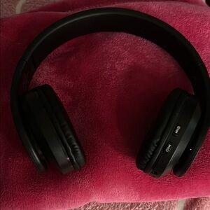 Black Wireless LED Headphones